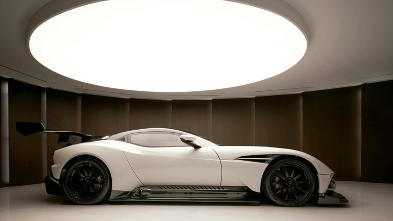 Ποια μάρκα δίνει δώρο ένα αγωνιστικό supercar με την αγορά διαμερίσματος;